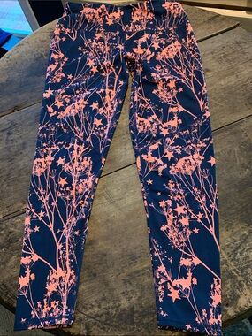 NWOT Sweaty Betty The Power Navy and Coral Floral Star Leggings